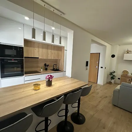 Ana Apartamento